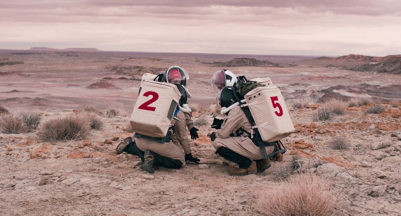 Above and Below : Bild