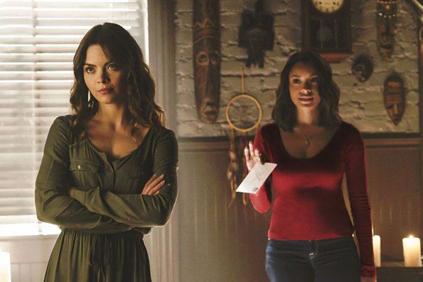Vampire Diaries : Bild Kat Graham, Scarlett Byrne