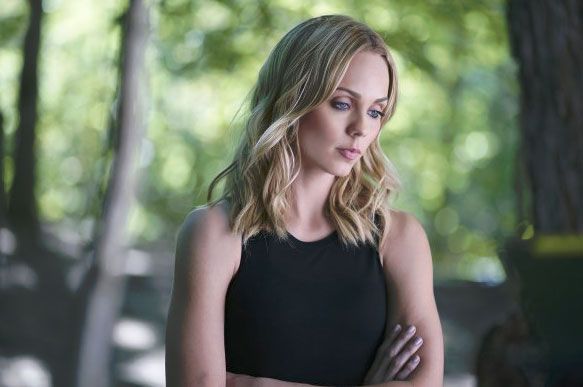 Bitten : Bild Laura Vandervoort