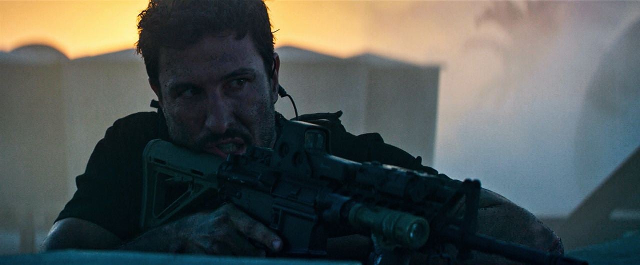 13 Hours: The Secret Soldiers Of Benghazi : Bild Pablo Schreiber