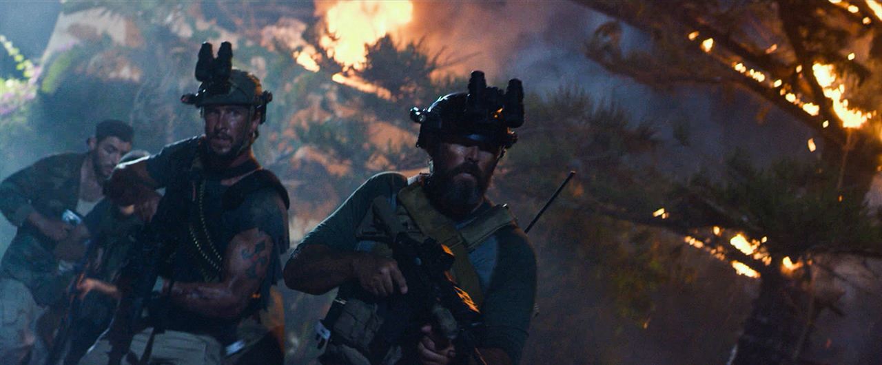 13 Hours: The Secret Soldiers Of Benghazi : Bild David Denman, Pablo Schreiber