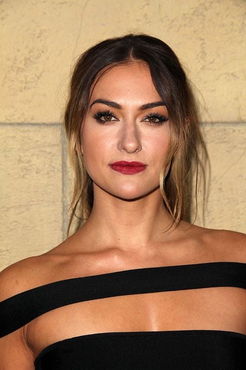 Vignette (magazine) Tasya Teles