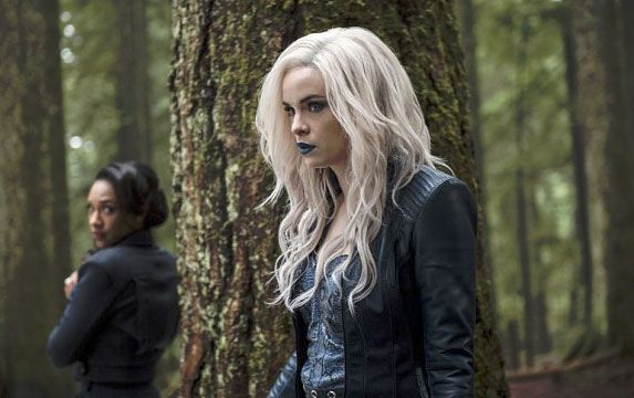 The Flash : Bild Candice Patton, Danielle Panabaker