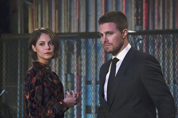 Arrow : Kinoposter Willa Holland, Stephen Amell