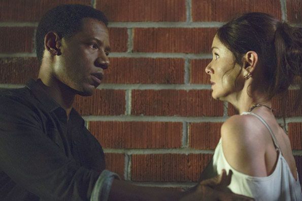 Colony : Bild Sarah Wayne Callies, Tory Kittles