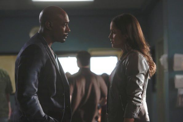 Rosewood : Bild Jaina Lee Ortiz, Morris Chestnut