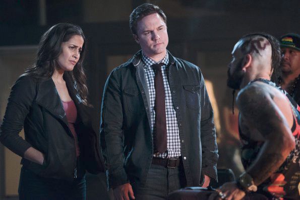 Rosewood : Bild Scott Porter, Jaina Lee Ortiz