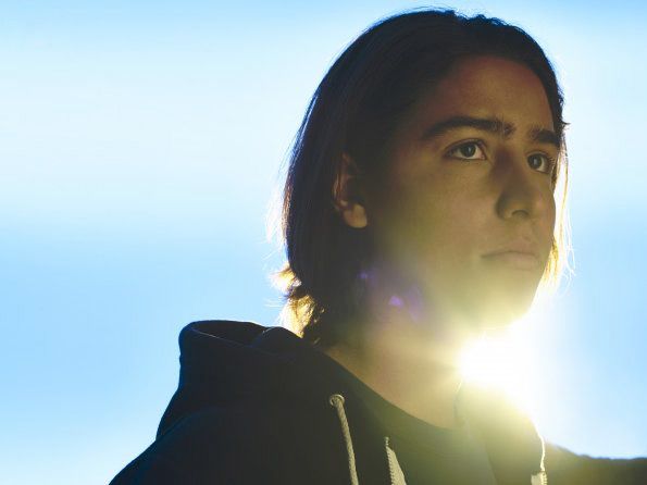 Bild Lorenzo James Henrie