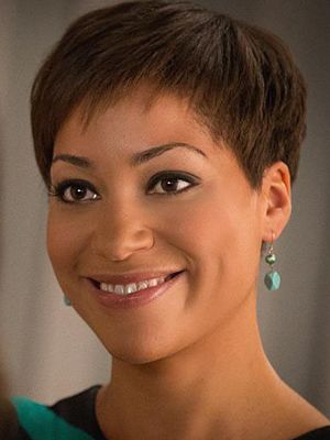 Kinoposter Cush Jumbo