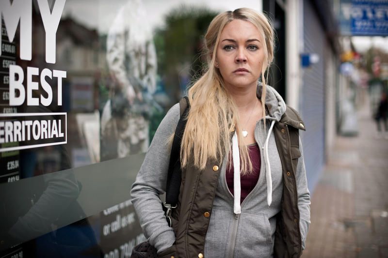 Eine Frau an der Front : Bild