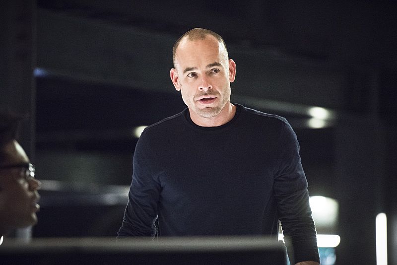 Arrow : Bild Paul Blackthorne