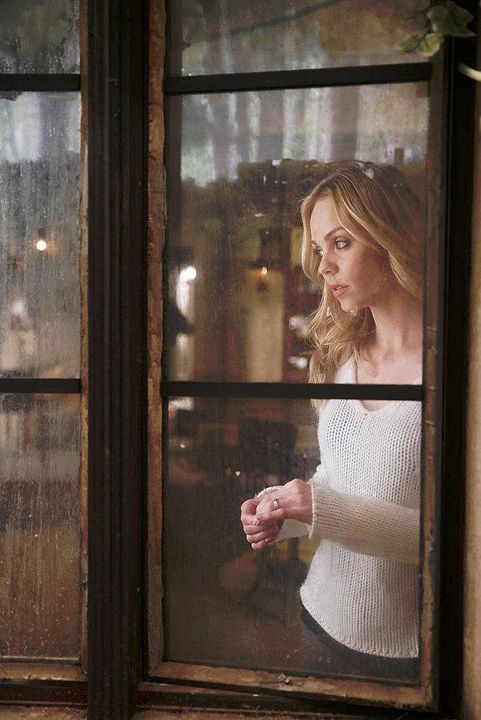 Bitten : Bild Laura Vandervoort