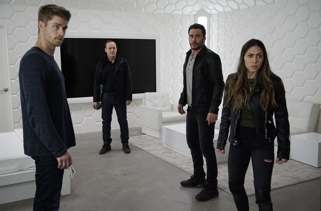 Marvel's Agents Of S.H.I.E.L.D. : Bild Clark Gregg, Luke Mitchell, Juan Pablo Raba, Natalia Cordova-Buckley