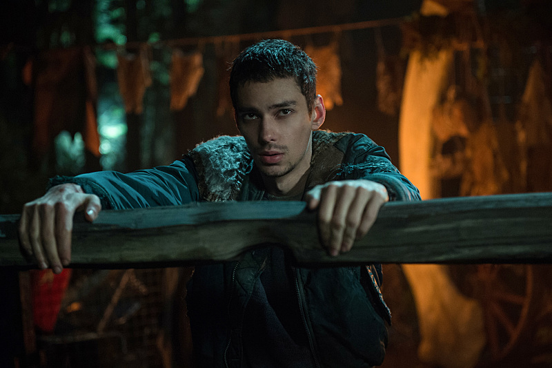 The 100 : Bild Devon Bostick