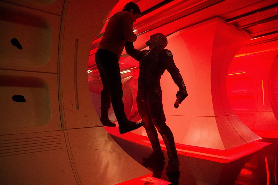 Star Trek Beyond : Bild Idris Elba, Chris Pine
