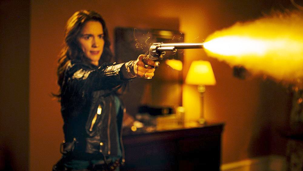 Wynonna Earp : Bild Melanie Scrofano