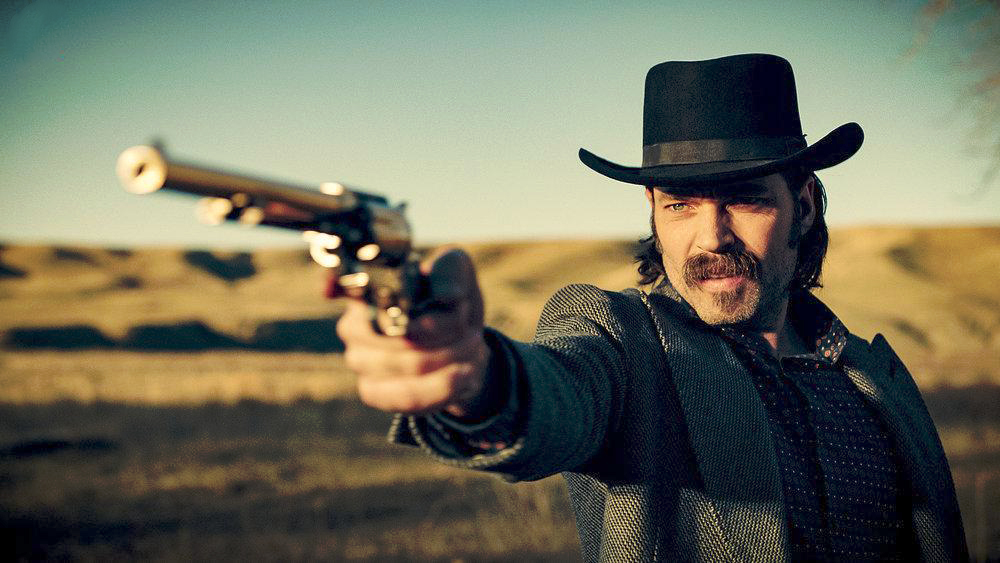 Wynonna Earp : Bild Tim Rozon