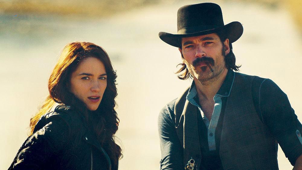 Wynonna Earp : Bild Tim Rozon, Melanie Scrofano