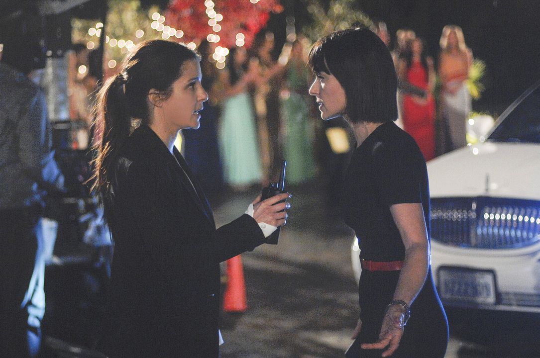 UnREAL : Bild Constance Zimmer, Shiri Appleby