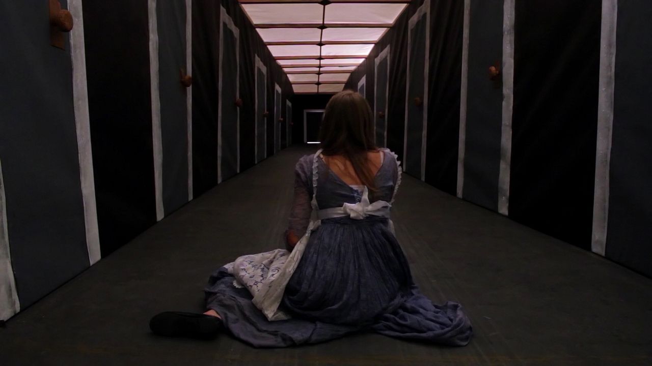 Alice - The Darker Side of the Mirror : Bild