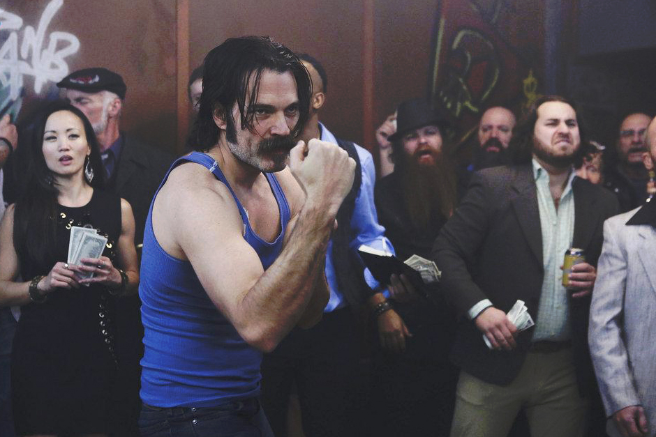 Wynonna Earp : Bild Tim Rozon