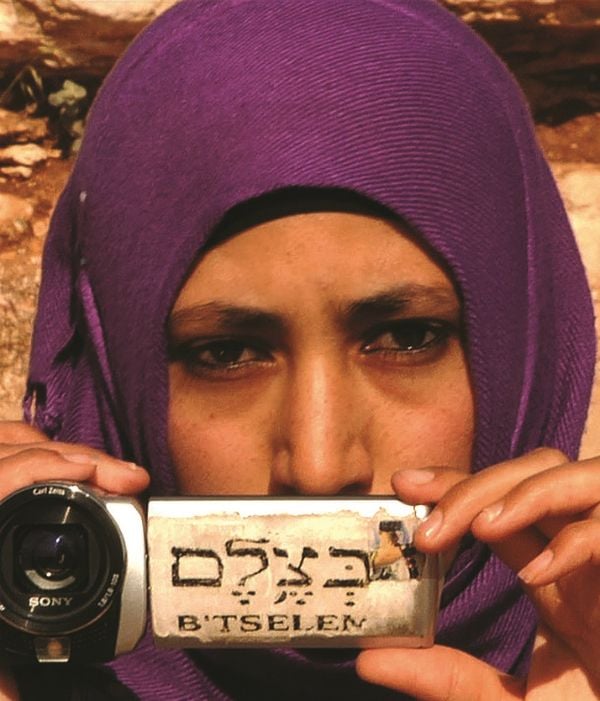 In the Image: Palestinian Women Capture the Occupation : Kinoposter