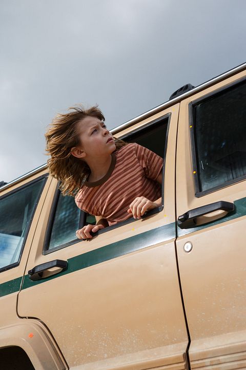 Elliot, der Drache : Bild Oakes Fegley