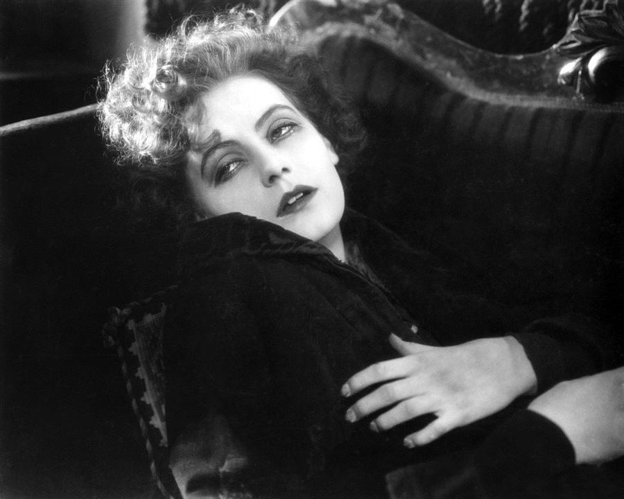Die freudlose Gasse : Bild Greta Garbo