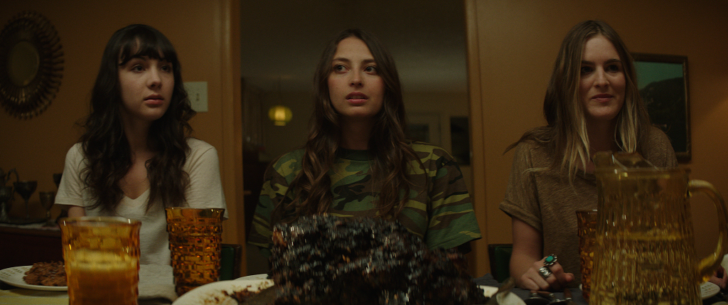 Southbound - Highway To Hell : Bild Hannah Marks, Nathalie Love, Fabianne Therese