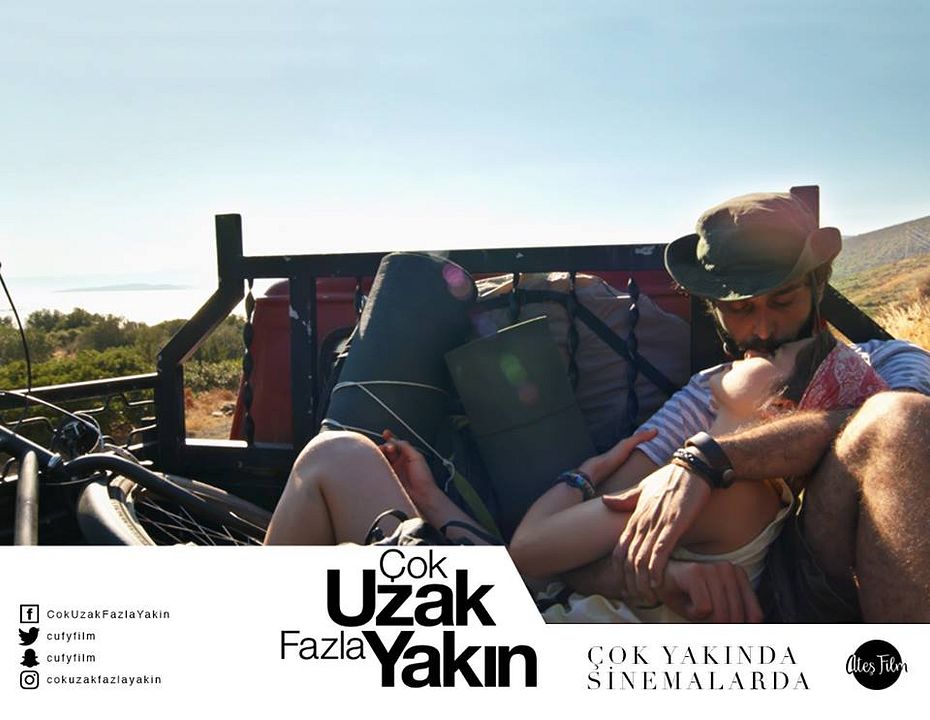 Çok Uzak Fazla Yakın : Vignette (magazine)