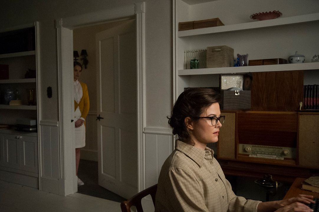 I Am The Pretty Thing That Lives In The House : Bild Ruth Wilson, Erin Boyes