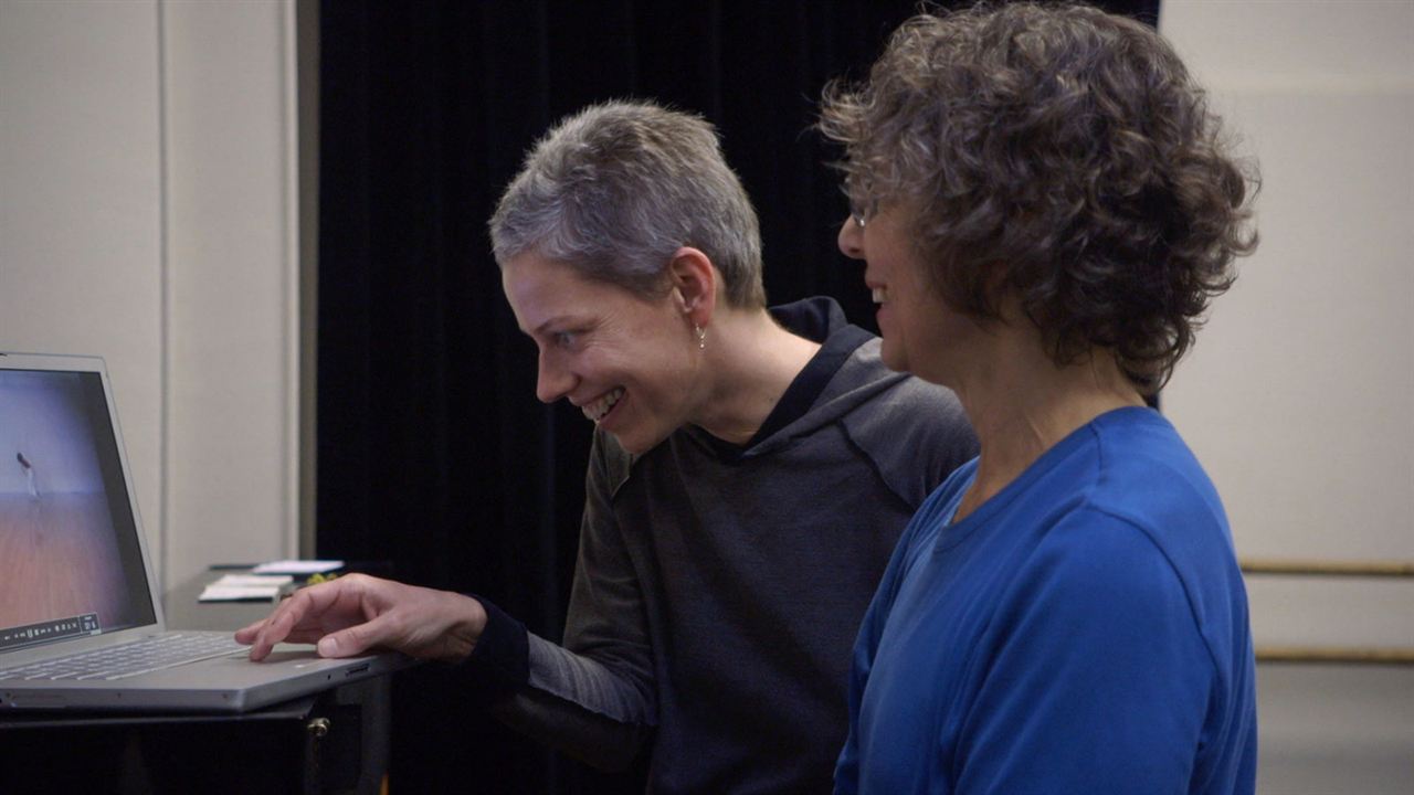 Dans les pas de Trisha Brown - Glacial Decoy à l'Opéra : Bild