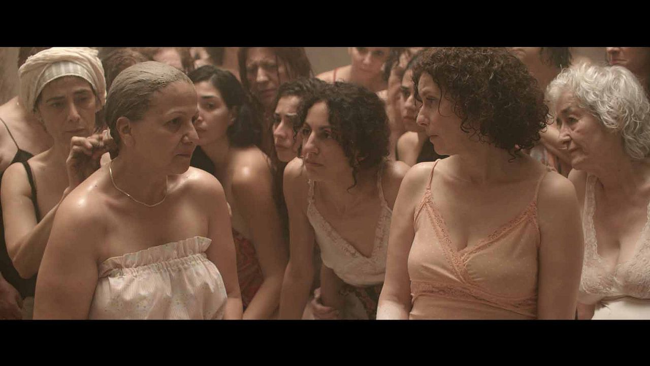 I Still Hide to Smoke : Bild Hiam Abbass