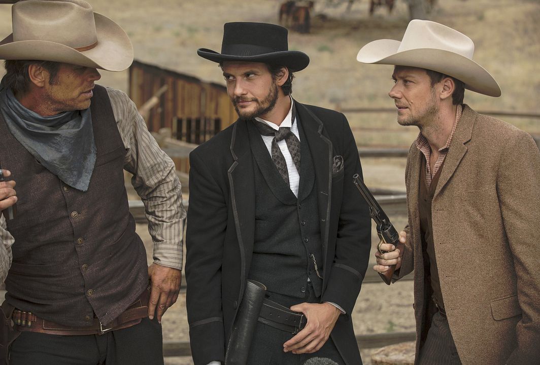 Westworld Bild Ben Barnes Jimmi Simpson 125 Von 160 Filmstarts De