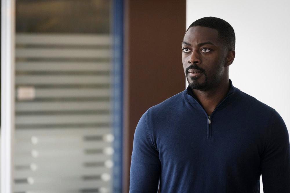 Falling Water - Dunkle Träume : Bild David Ajala
