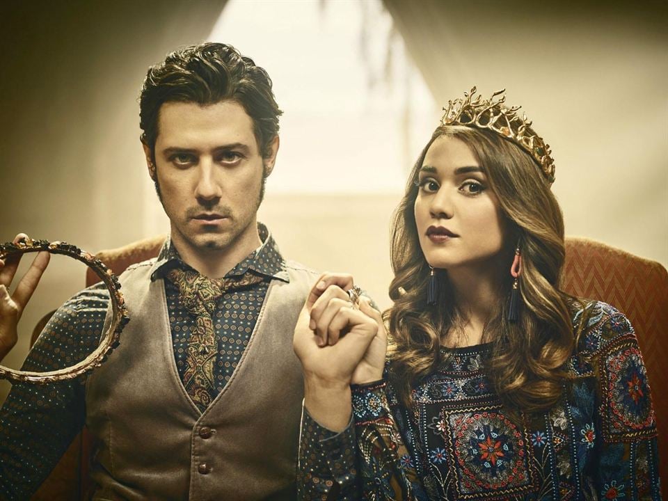 Bild Stella Maeve, Hale Appleman