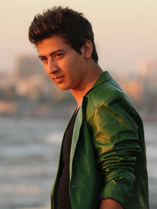 Kinoposter Paras Arora