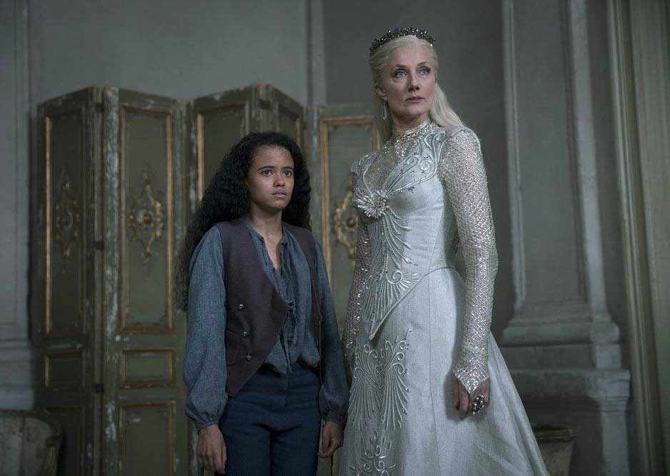 Emerald City : Bild Jordan Loughran, Joely Richardson