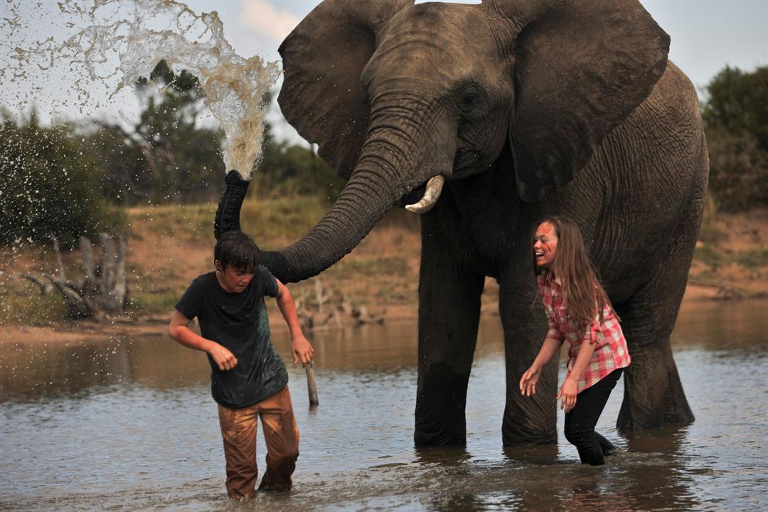 Kleine Helden, große Wildnis 2 - Abenteuer Serengeti : Bild John Paul Ruttan, Ella Ballentine