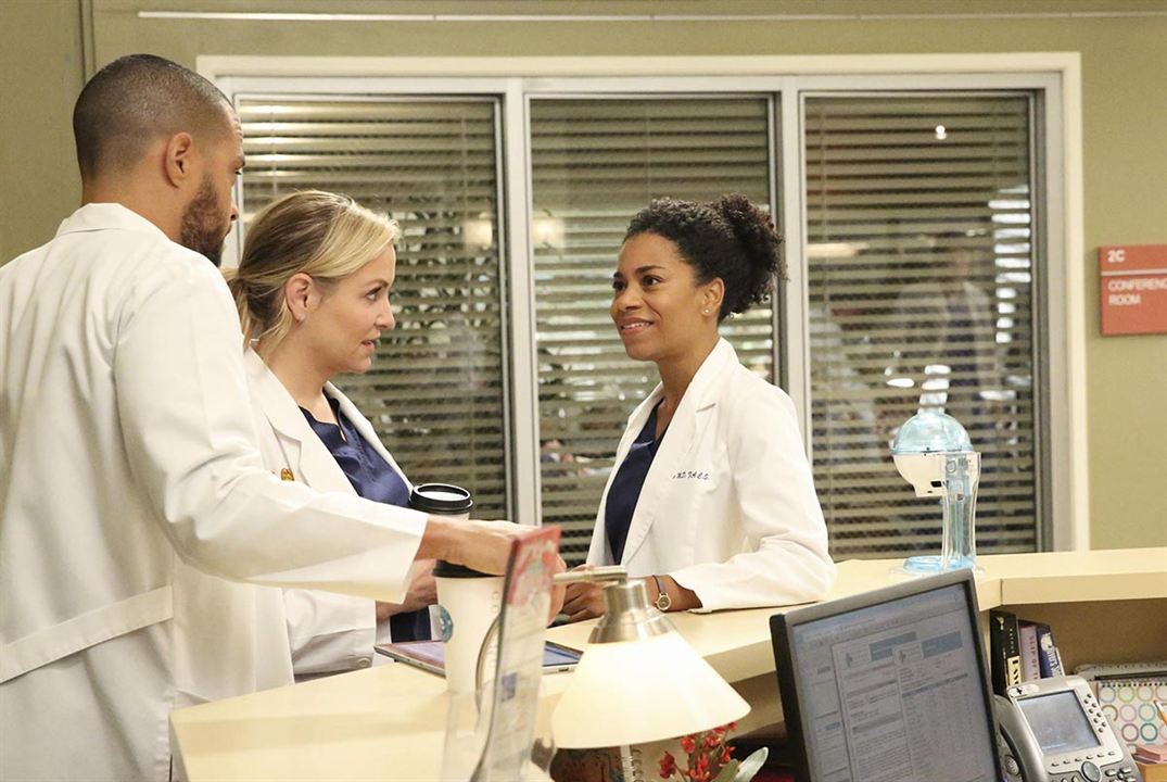 Grey's Anatomy - Die jungen Ärzte : Bild Jessica Capshaw, Kelly McCreary