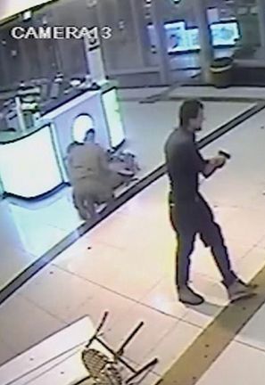 Death in the Terminal : Kinoposter