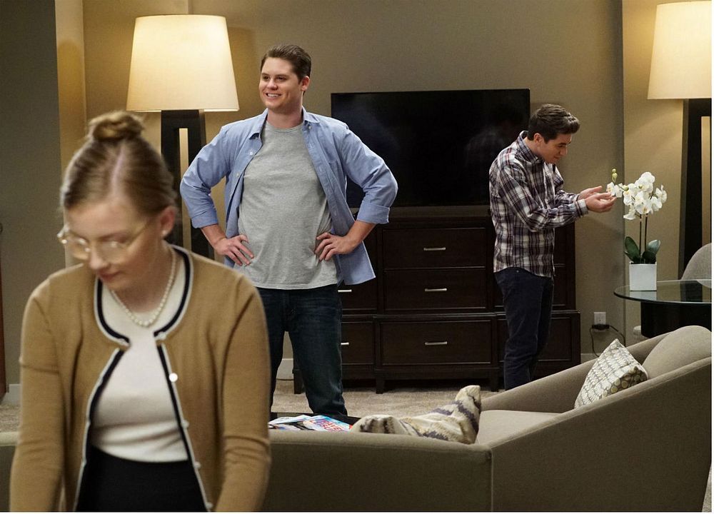 Bild Bebe Wood, Matt Shively, Noah Galvin