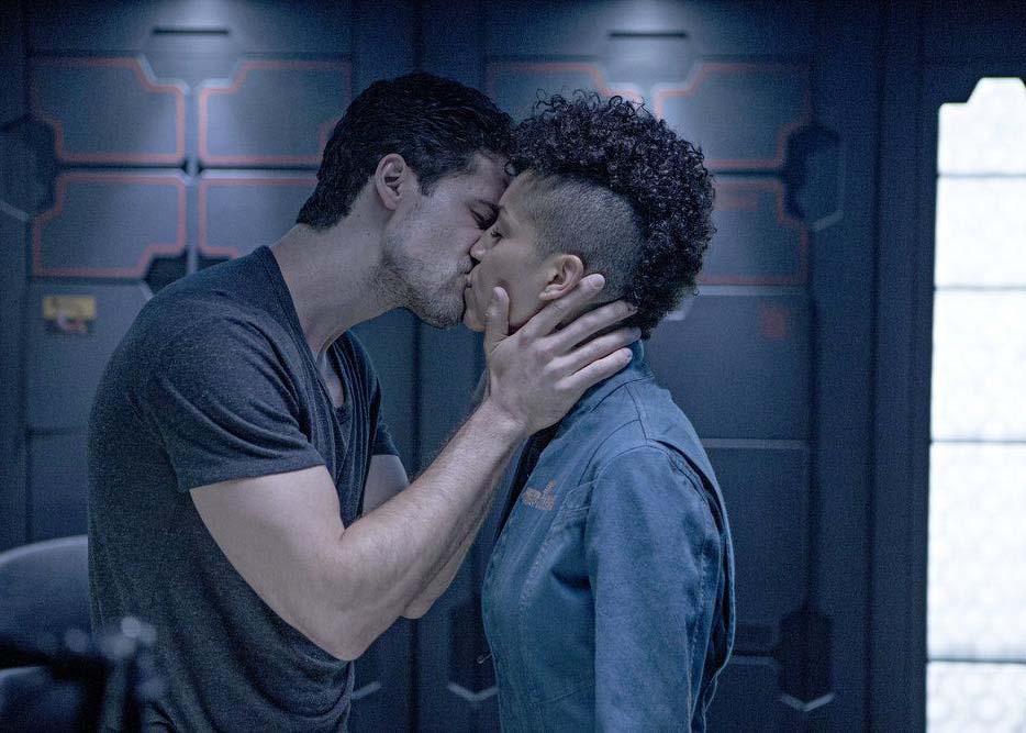 The Expanse : Bild Steven Strait, Dominique Tipper