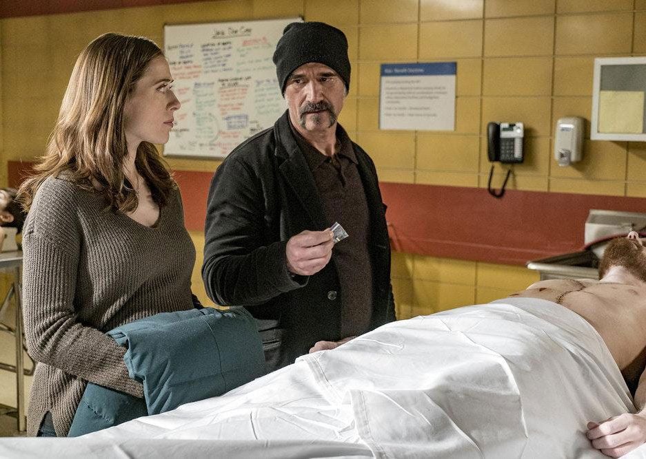 Chicago PD : Bild Elias Koteas, Marina Squerciati