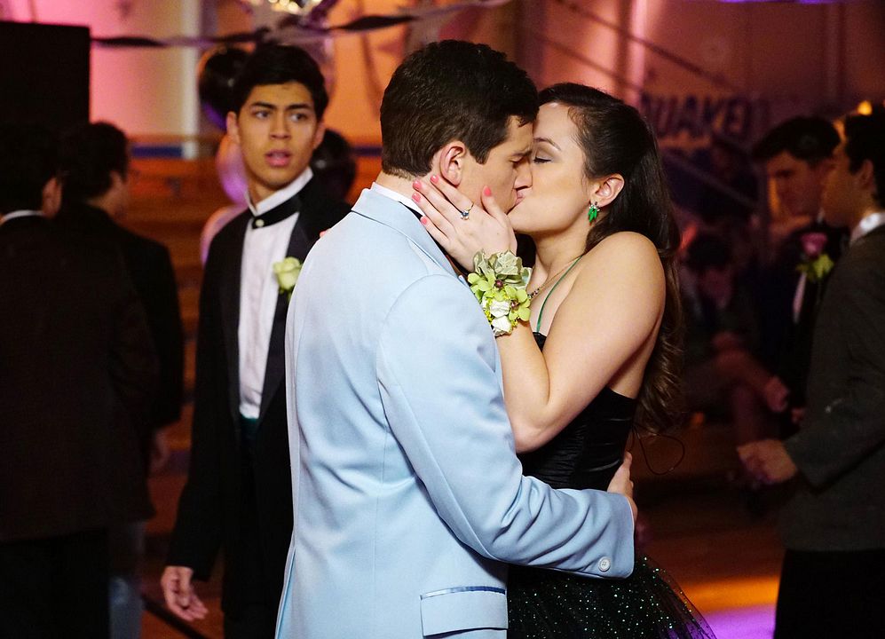 Die Goldbergs : Bild Hayley Orrantia, Sam Lerner