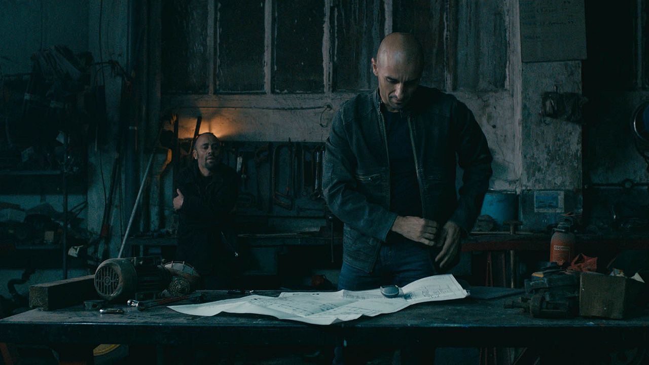 Einer gegen alle - Trau niemals einem Dieb : Bild Javier Gutiérrez, Alain Hernández