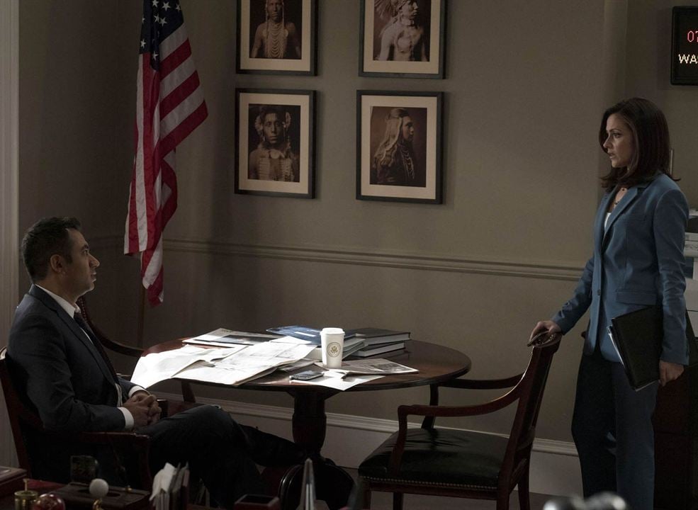 Designated Survivor : Bild Italia Ricci, Kal Penn