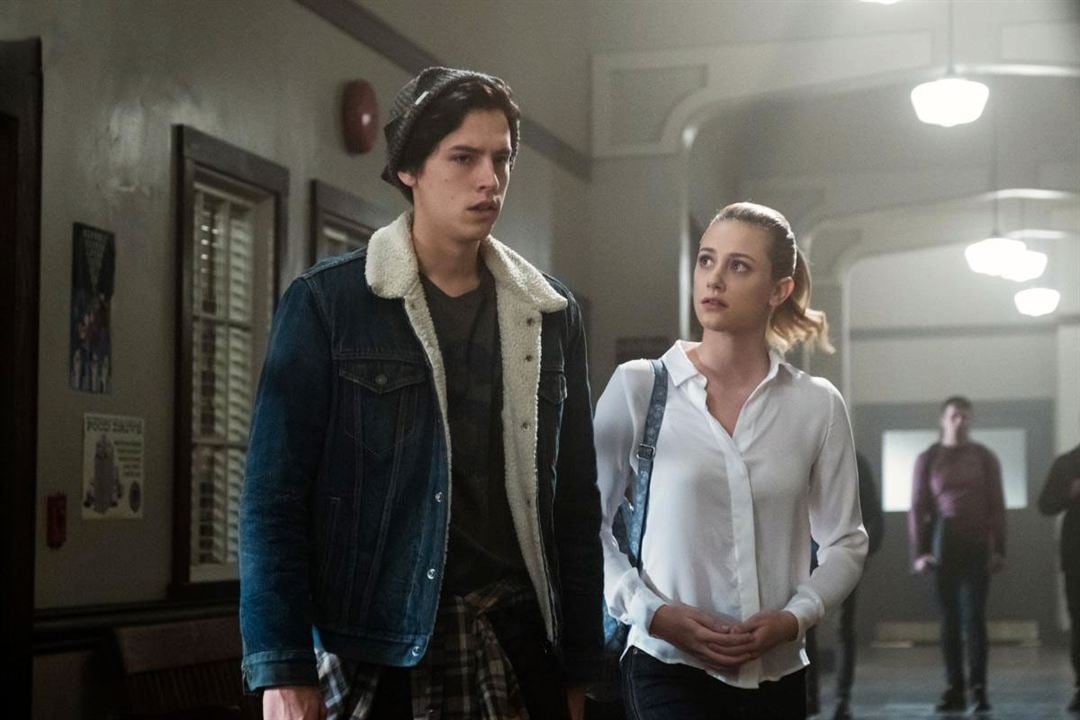 Riverdale : Bild Lili Reinhart, Cole Sprouse