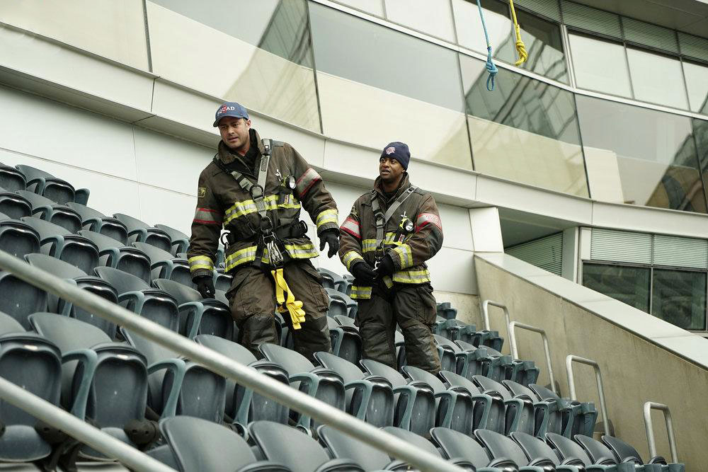 Chicago Fire : Bild Taylor Kinney, Kamal Angelo Bolden