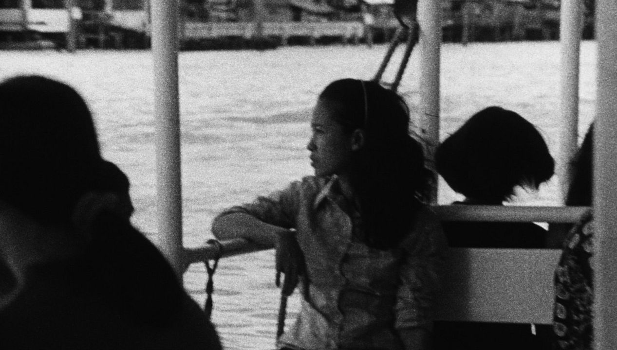 Geheimnisvolles Objekt am Mittag : Bild